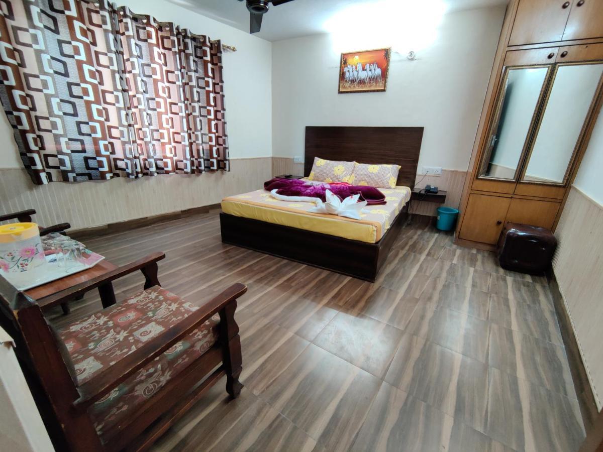 Hotel Alankar Manāli Dış mekan fotoğraf