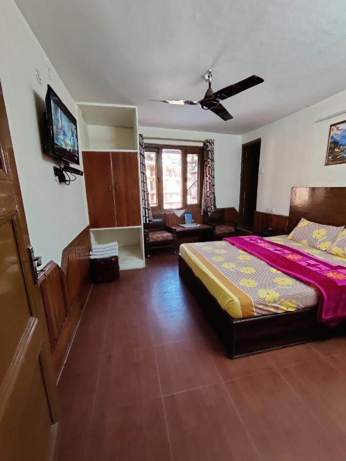 Hotel Alankar Manāli Dış mekan fotoğraf
